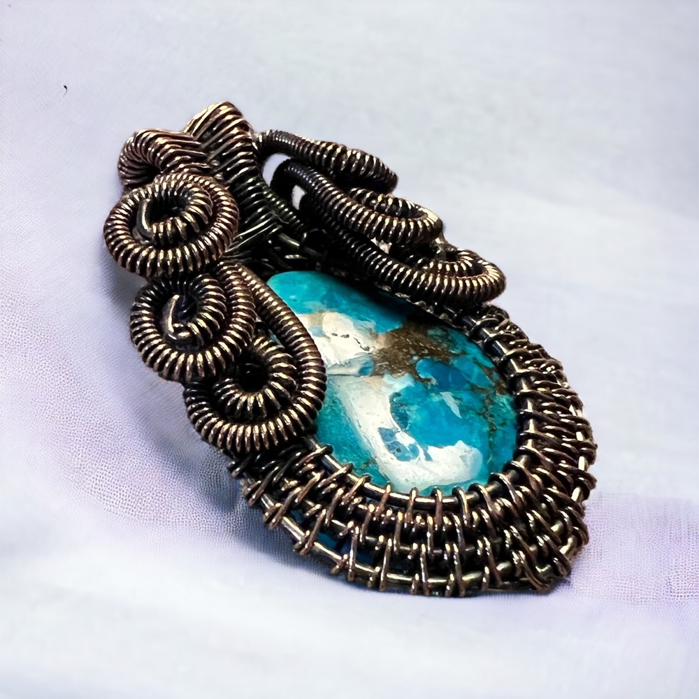WIRE WRAPPED PENDANT NATURAL GEMSTONE